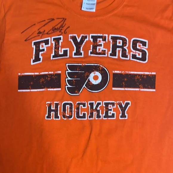 Autographed Zac Rinaldo shirt - Picture 3 of 8